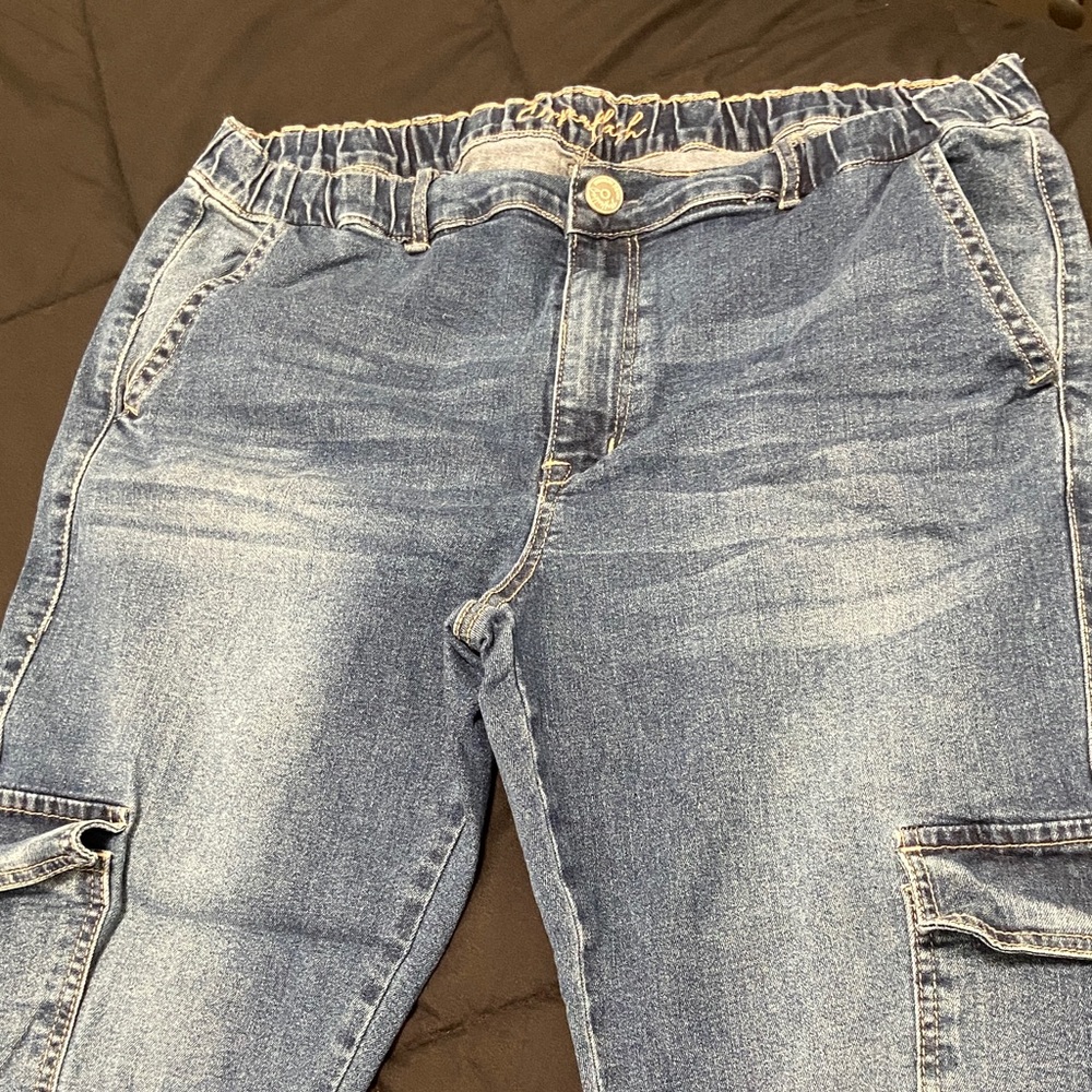 Stylish Blue Women's Jeans mid rise joggers with cargo pockets